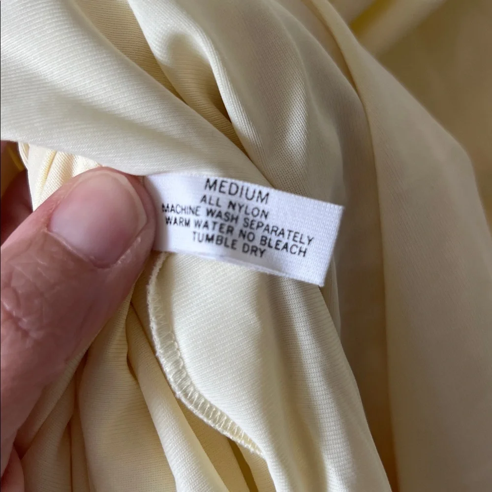 Vintage Shadowline Lace Trim Nightgown Medium Yellow Button Front Cottagecore ♠️